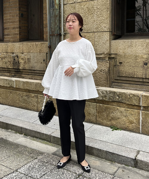 prose verse（プロズヴェール）の「【ママ監修！セレモニーアイテム】バルーンスリーブジャガードペプラムブラウス（シャツ/ブラウス・レディース・オフホワイト/ブラック・LARGE/MEDIUM）」の22枚目の写真