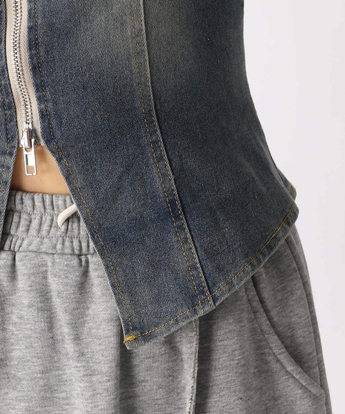 FOREVER 21(フォーエバー トゥエンティーワン)の「【2025SS】ヴィンテージライクデニムブラウス(その他トップス・レディース・ブラック/ブルー・SMALL/MEDIUM)」の18枚目の写真