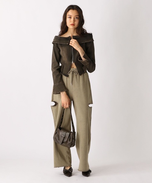 FOREVER 21(フォーエバー トゥエンティーワン)の「【2025SS】ヴィンテージライクデニムブラウス(その他トップス・レディース・ブラック/ブルー・SMALL/MEDIUM)」の4枚目の写真