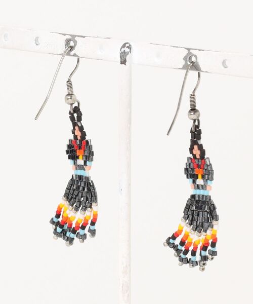 Indian Jewelry（インディアンジュエリー）の「THEATER シアターセレクト カウガールビーズフックピアス Made in USA（ピアス（両耳用）・メンズ・ブラック・FREE）」の5枚目の写真