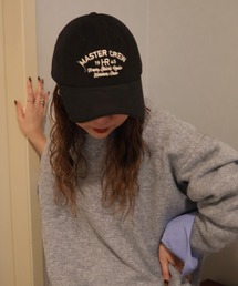 Mili affinity（ミリアフィニティー）の「コーデュロイ刺繍ロゴキャップ（キャップ・レディース）」