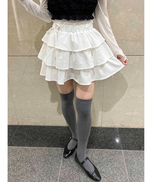 PHILLY（フィリー）の「【PHILLY】サイドリボンティアードミニスカート（スカート・レディース・ホワイト/ブラック/グレー・FREE）」の4枚目の写真