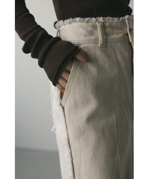 STYLEMIXER（スタイルミキサー）の「センタープレスデニム（デニムパンツ・レディース・インディゴブルー/アイボリー・X-SMALL/SMALL/MEDIUM/LARGE）」の10枚目の写真