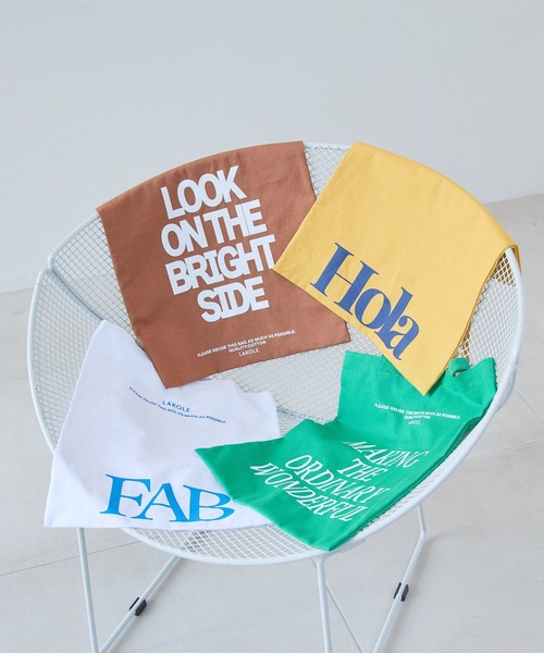 LAKOLE（ラコレ）の「カラーアソートロゴトートバッグ / 324434（トートバッグ・レディース・ホワイト/ライトグレー/ブラウン/イエロー/ブルー/グリーン/レッド/オフホワイト/ダークグリーン/ダークブラウン/ネイビー/チェリーレッド/セージグリーン/ライトブラウン/ベビーピンク・FREE）」の16枚目の写真