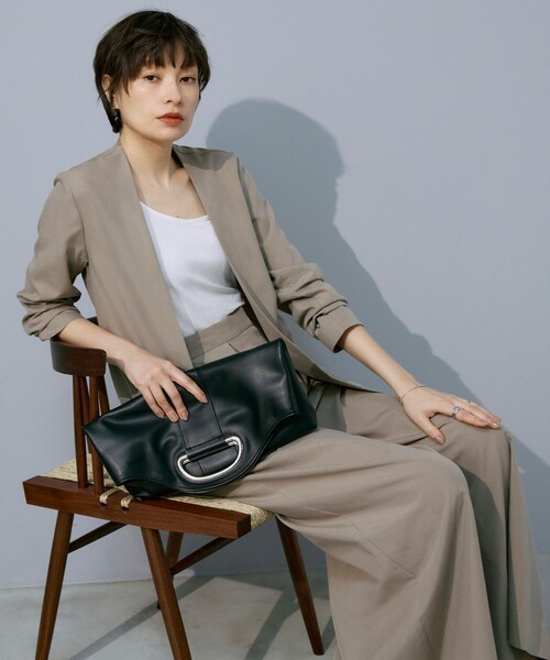 ICB(アイシービー)の「UnleashLite ノーカラージャケット(ノーカラージャケット・レディース・アイボリー系/ブラック/黄土色系・40/42/44/46/48)」の5枚目の写真