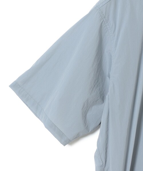 BEAMS(ビームス)の「撥水 テックシャツ(シャツ/ブラウス・メンズ・ライトグレー/ブラック・S/XL/L/M)」の16枚目の写真