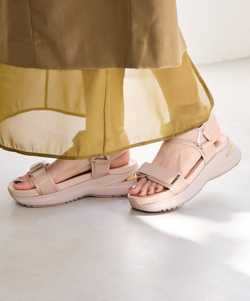 【最終価格】ヒミコ　メタルパーツスポーツサンダル/647201ベージュ 23.5 特別価格》＊雑誌掲載＊◇【25春夏新作】メタルパーツスポーツ