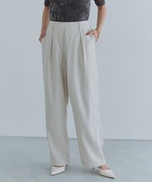 ECLAM（クラム）の「タックストレートパンツ（スラックス）」