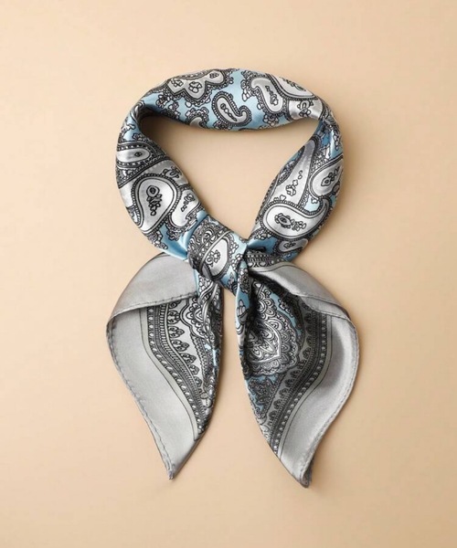 ARTIFICIAL SWEETENER(アーティフィシャル スウィートナー)の「【 ARTIFICIAL SWEETENER 】シルクタッチペイズリースカーフ(バンダナ/スカーフ・レディース・ホワイト系1/ブラック系1/グレー系1/ブラック系2/ブラウン/ブルー・FREE)」の6枚目の写真