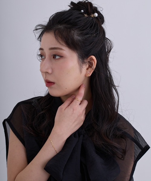 CALIN　STANDARD（カリンスタンダード）の「◆金属アレルギー対応◆◆made in japan◆【片手でスムースワンタッチ】ダブルライン　ミニスムースピアス（ピアス（両耳用）・レディース・ゴールド/ピンクゴールド/シルバー・FREE）」の6枚目の写真