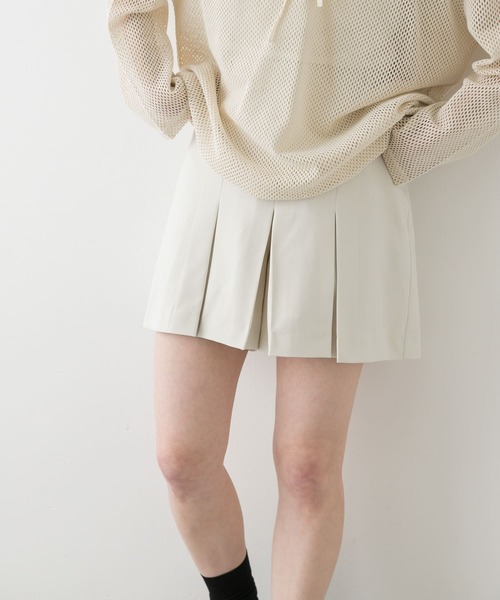 SENSE OF PLACE by URBAN RESEARCH（センスオブプレイスバイアーバンリサーチ）の「タックショートパンツ（その他パンツ・レディース・チャコールグレー/アイボリー・MEDIUM/SMALL）」の8枚目の写真