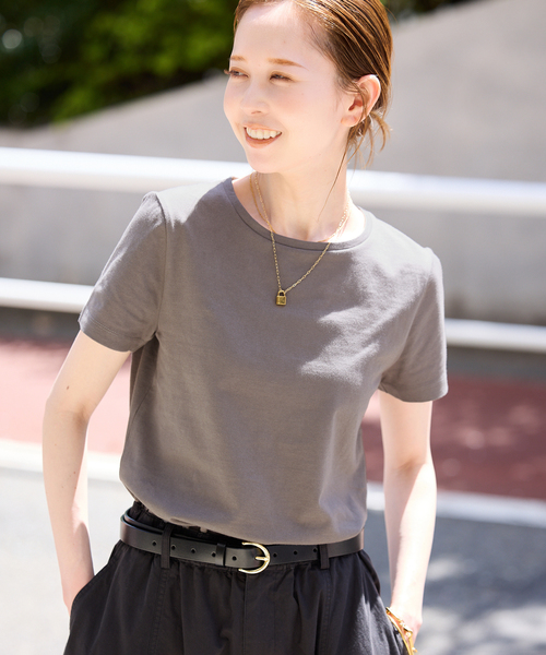 SLOBE IENA(スローブイエナ)の「《追加》BASICコンパクトTEE -汗ジミ防止-(Tシャツ/カットソー・レディース・チャコールグレー/サックスブルー/ホワイト/ダークブルー・FREE)」の8枚目の写真