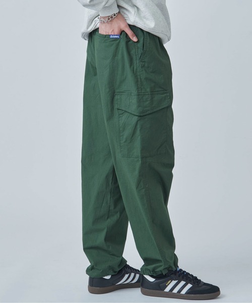 GERRY(ジェリー)の「【GERRY】シャンブレー・ポプリン ストレッチワイドカーゴパンツ 079230(カーゴパンツ・メンズ・ブラック/オリーブ/サックスブルー/ベージュ/ブルー・LL/M/S/L)」の17枚目の写真