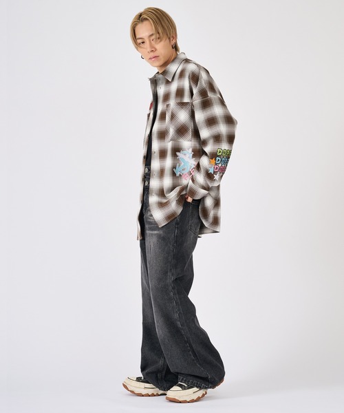 RE730(アールイーセブンサーティー)の「人気のダブルウエストデニムパンツ ビンテージ古着風(デニムパンツ・メンズ・ブルー/ライトブルー/ブラック・LARGE/MEDIUM)」の21枚目の写真