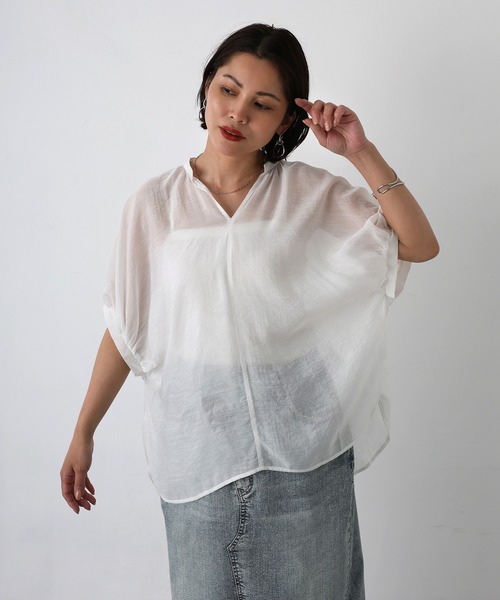 Floran(フローラン)の「レーヨンシアースキッパーブラウス(シャツ/ブラウス・レディース・ブラック/チャコールグレー/オフホワイト・MEDIUM)」の22枚目の写真