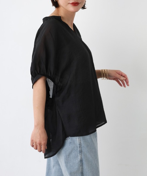 Floran(フローラン)の「レーヨンシアースキッパーブラウス(シャツ/ブラウス・レディース・ブラック/チャコールグレー/オフホワイト・MEDIUM)」の17枚目の写真