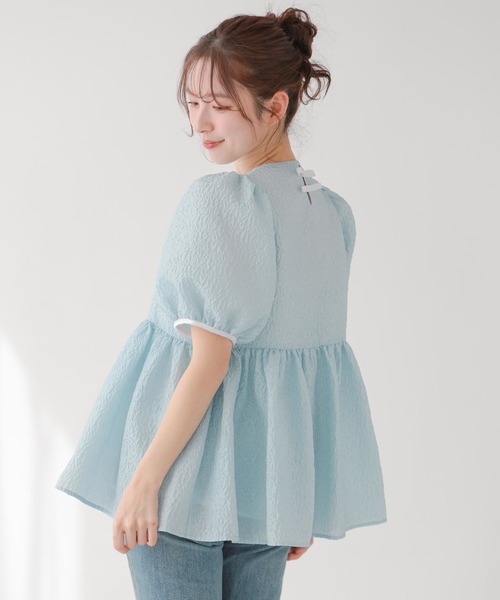 Fit more(フィットモア)の「バックリボンジャガードペプラムトップス(その他トップス・レディース・ピンク/ブルー/アイボリー・FREE)」の2枚目の写真