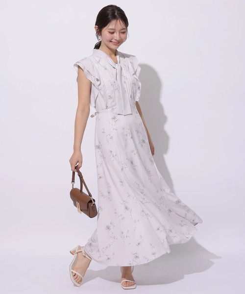 Apuweiser-riche（アプワイザーリッシェ）の「ボウタイプリントナローワンピース（ワンピース・レディース・ライトブルー/ピンクベージュ・0/1/2）」の9枚目の写真