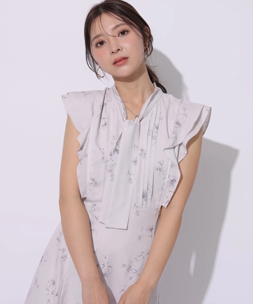 Apuweiser-riche（アプワイザーリッシェ）の「ボウタイプリントナローワンピース（ワンピース・レディース・ライトブルー/ピンクベージュ・0/1/2）」の22枚目の写真