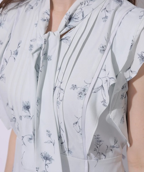 Apuweiser-riche（アプワイザーリッシェ）の「ボウタイプリントナローワンピース（ワンピース・レディース・ライトブルー/ピンクベージュ・0/1/2）」の19枚目の写真