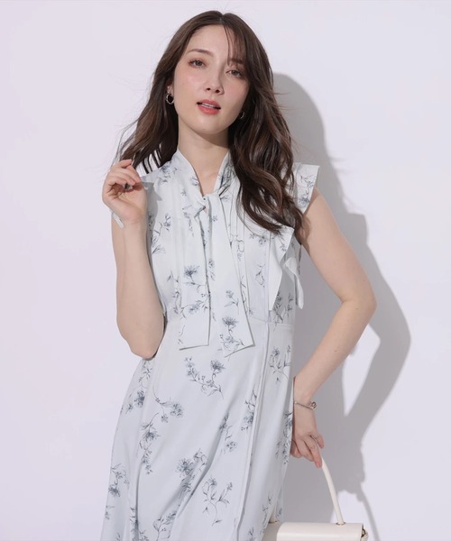 Apuweiser-riche（アプワイザーリッシェ）の「ボウタイプリントナローワンピース（ワンピース・レディース・ライトブルー/ピンクベージュ・0/1/2）」の15枚目の写真