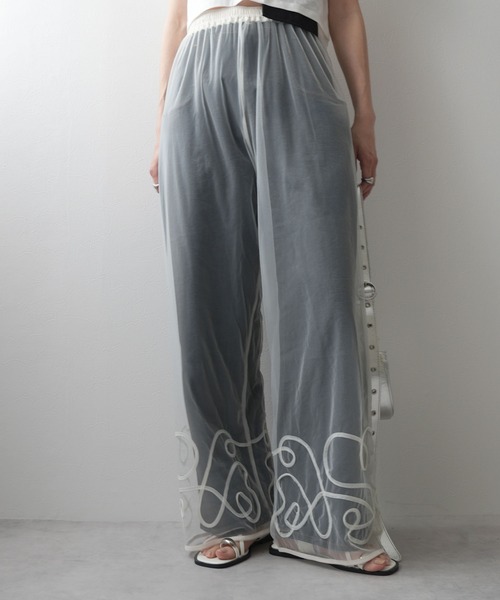 bohmal（ボマール）の「裾コード刺繍チュールレイヤードパンツ（その他パンツ・レディース・アイボリー/ブラック・FREE）」の4枚目の写真