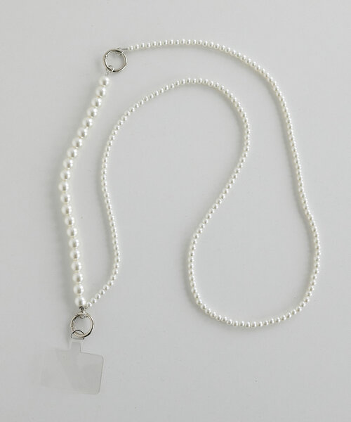 DISCOAT（ディスコート）の「2WAYパールコンビストラップ（スマホグッズ・レディース・ホワイト系その他/ホワイト/シルバー・FREE）」の2枚目の写真