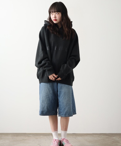FOG ESSENTIALS（エフオージーエッセンシャルズ）の「FOG ESSENTIALS/エッセンシャルズ FRONT LOGO SWEAT HOODE パーカー（パーカー・メンズ・ブラック・S）」の4枚目の写真