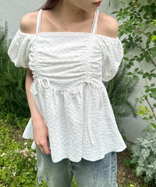 OLIVE des OLIVE(オリーブデオリーブ)の「ドロストオフショルチュニック(シャツ/ブラウス・レディース・オフホワイト/サックスブルー/ピンク・FREE)」の14枚目の写真