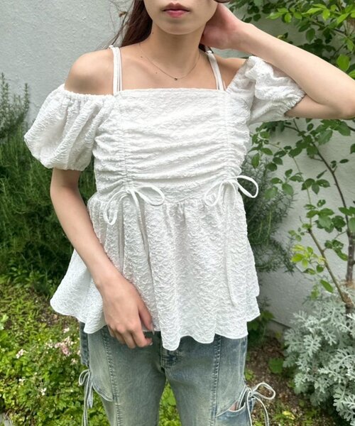 OLIVE des OLIVE(オリーブデオリーブ)の「ドロストオフショルチュニック(シャツ/ブラウス・レディース・オフホワイト/サックスブルー/ピンク・FREE)」の17枚目の写真