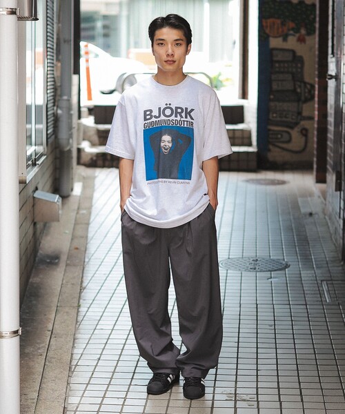 レア　美品　ビョーク　kevin cummins　Ｔシャツ　シュガーキューブズ 75081408391_C_1.jpg