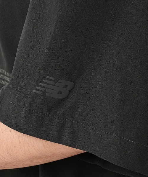 NEW BALANCE(ニューバランス)の「New Balance Oversized Short Sleeve Shirt(ニューバランス オーバーサイズ ショートスリーブ シャツ)(シャツ/ブラウス・メンズ・ブラック系/グレー系/グリーン系・X-LARGE/MEDIUM/LARGE)」の16枚目の写真