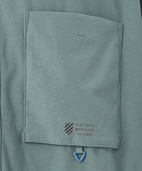 NEW BALANCE(ニューバランス)の「New Balance Oversized Short Sleeve Shirt(ニューバランス オーバーサイズ ショートスリーブ シャツ)(シャツ/ブラウス・メンズ・ブラック系/グレー系/グリーン系・X-LARGE/MEDIUM/LARGE)」の8枚目の写真