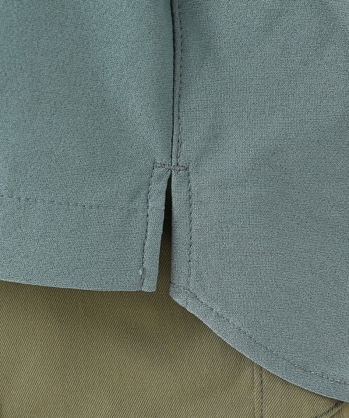 NEW BALANCE(ニューバランス)の「New Balance Oversized Short Sleeve Shirt(ニューバランス オーバーサイズ ショートスリーブ シャツ)(シャツ/ブラウス・メンズ・ブラック系/グレー系/グリーン系・X-LARGE/MEDIUM/LARGE)」の11枚目の写真