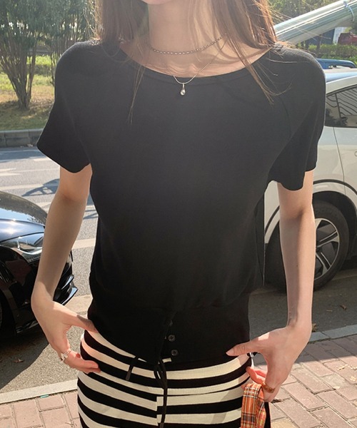 2ly2(トゥーリートゥー)の「裾ボタンでこなれ感UP!ゆるシルエットカットソーTシャツ(Tシャツ/カットソー・レディース・ブラック/グレー/イエロー/ホワイト・FREE)」の16枚目の写真