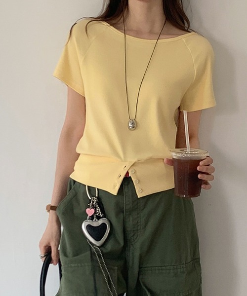 2ly2(トゥーリートゥー)の「裾ボタンでこなれ感UP!ゆるシルエットカットソーTシャツ(Tシャツ/カットソー・レディース・ブラック/グレー/イエロー/ホワイト・FREE)」の6枚目の写真