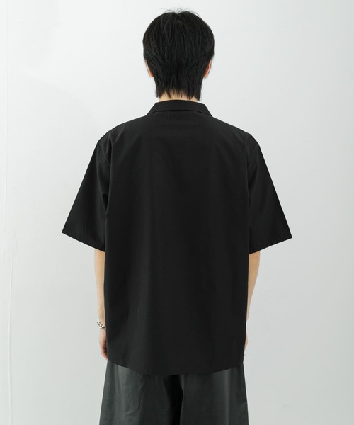 SENSE OF PLACE by URBAN RESEARCH（センスオブプレイスバイアーバンリサーチ）の「デザインオープンカラーショートスリーブシャツ（シャツ/ブラウス・メンズ・ブルー/ブラック/ホワイト・MEDIUM/LARGE）」の9枚目の写真