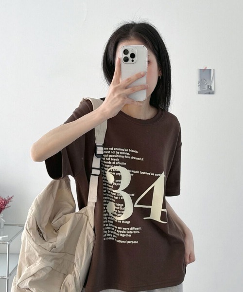 NANAHACHI(ナナハチ)の「オーバーサイズ ナンバリングTシャツ(Tシャツ/カットソー・レディース・ブラック/ブラウン/オートミール・FREE)」の5枚目の写真