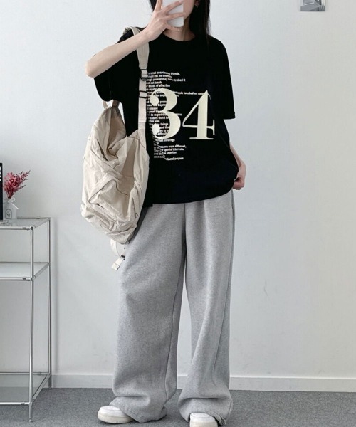 NANAHACHI(ナナハチ)の「オーバーサイズ ナンバリングTシャツ(Tシャツ/カットソー・レディース・ブラック/ブラウン/オートミール・FREE)」の15枚目の写真