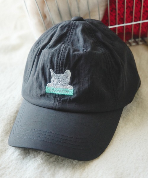 BEAMS HEART(ビームスハート)の「猫刺繍 キャップ(キャップ・レディース・オフホワイト/ブラック/グレー・ONE SIZE)」の1枚目の写真