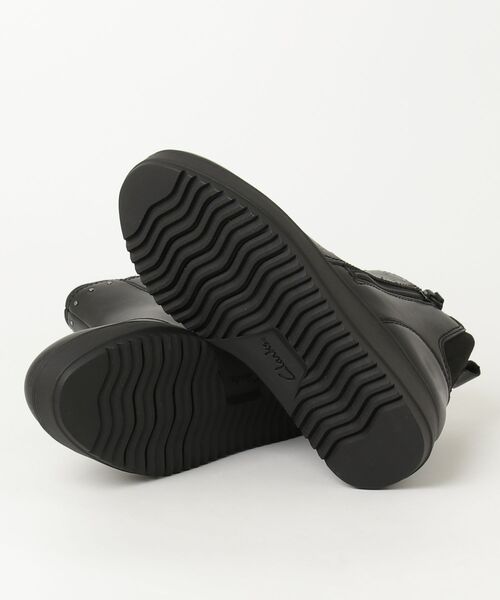 Clarks(クラークス)の「Zylah Willow / ザイラウィロー(ブラックレザー)(ブーツ・レディース・ブラック・UK6/UK5.5/UK5/UK4.5/UK4/UK3.5/UK3)」の3枚目の写真