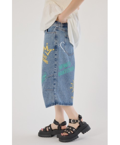 RODEO CROWNS WIDE BOWL(ロデオクラウンズワイドボウル)の「ラクガキバミューダデニムパンツ(デニムパンツ・メンズ・ブラック/ライトブルー・MEDIUM/LARGE)」の14枚目の写真