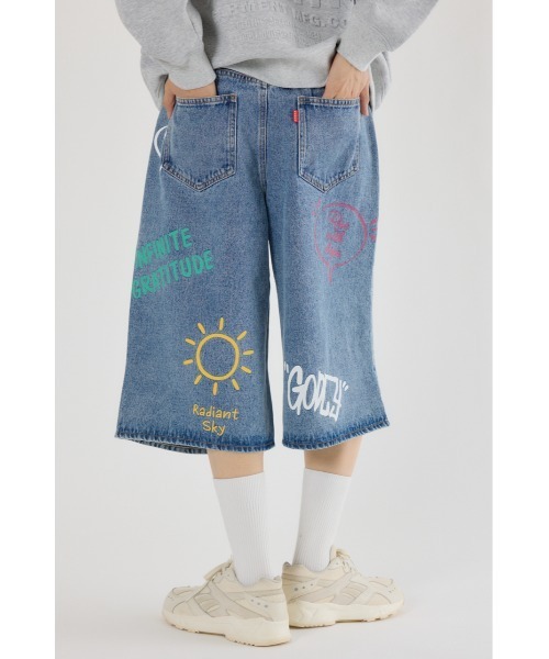 RODEO CROWNS WIDE BOWL(ロデオクラウンズワイドボウル)の「ラクガキバミューダデニムパンツ(デニムパンツ・メンズ・ブラック/ライトブルー・MEDIUM/LARGE)」の8枚目の写真