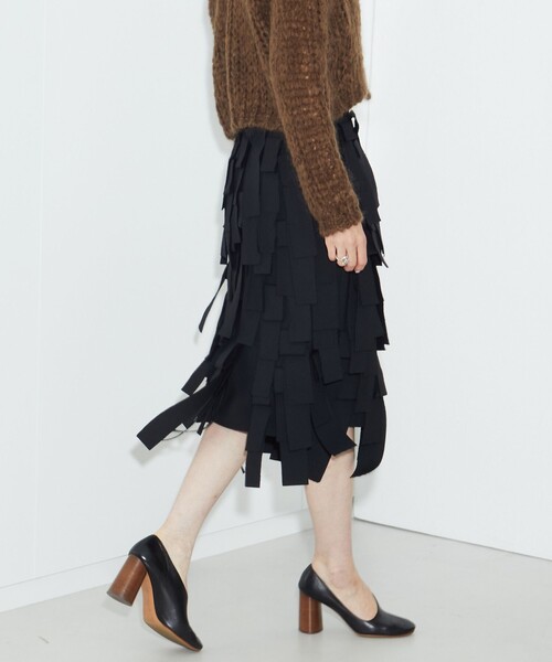 AEWEN MATOPH(イウエン マトフ)の「<AEWEN MATOPH>フリンジスカート(スカート・レディース・ブラック/ベージュ・38/36)」の2枚目の写真