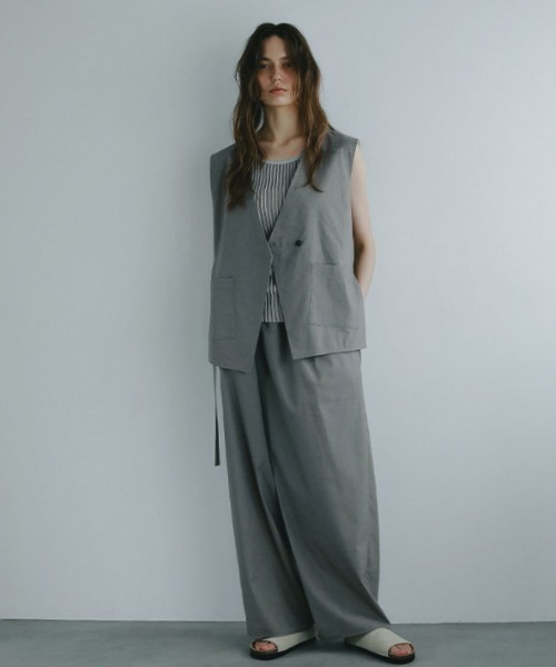 ETRE TOKYO（エトレトウキョウ）の「フロントラップシャンブルワイドパンツ（その他パンツ・レディース・オフホワイト/グレー・S/M）」の4枚目の写真