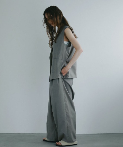 ETRE TOKYO（エトレトウキョウ）の「フロントラップシャンブルワイドパンツ（その他パンツ・レディース・オフホワイト/グレー・S/M）」の6枚目の写真