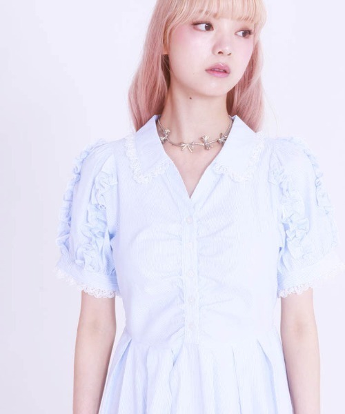 FickleBebe(フィクルベベ)の「ラッフルレースシャツワンピース(ワンピース・レディース・サックスブルー・1/0)」の5枚目の写真