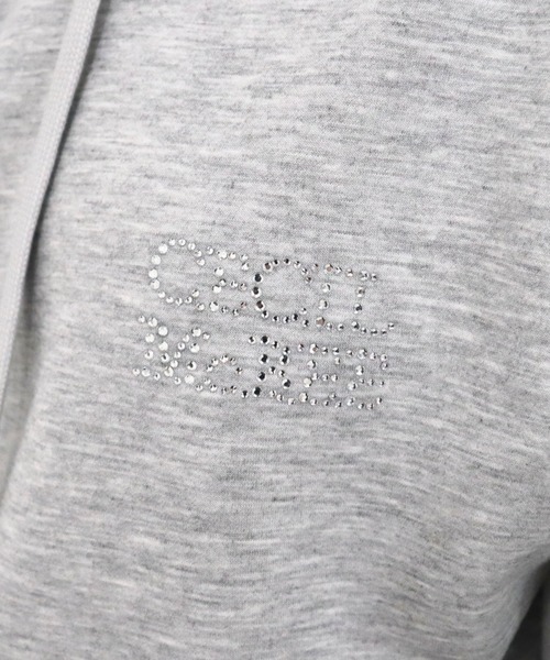 CECIL McBEE(セシルマクビー)の「ラインストーンロゴパーカー(パーカー・レディース・グレー/ブラック/アイボリー・LARGE/MEDIUM)」の10枚目の写真