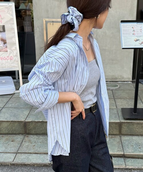 fredy emue(フレディエミュ)の「《WEB限定》ベーシックエンブロイダリーシャツ シュシュset(シャツ/ブラウス・レディース・ブルー系その他・38)」の8枚目の写真