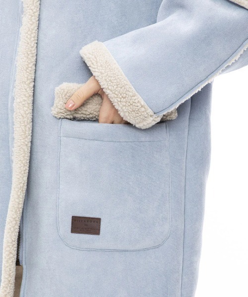 BILLABONG(ビラボン)の「【BILLABONG/ビラボン】23AW MOUTON HOODED COAT/ロングムートンボアコート(ムートンコート・レディース・ライトブラウン/ブルー・MEDIUM)」の8枚目の写真